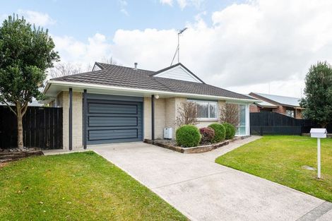 Photo of property in 27 Taylor Terrace, St Andrews, Hamilton, 3200