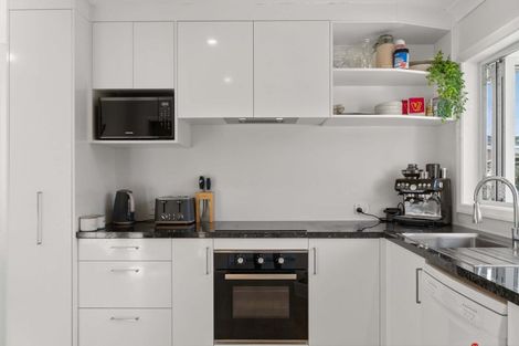 Photo of property in 2 Clarke Avenue, Te Aroha, 3320