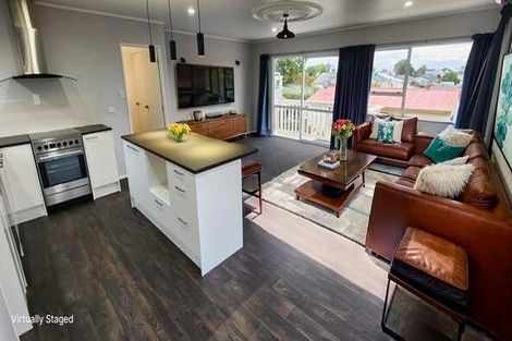 Photo of property in 7a Prospect Terrace, Pukekohe, 2120