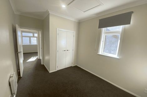 Photo of property in 5 Lonsdale Crescent, Rongotai, Wellington, 6022