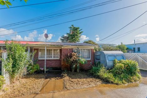 Photo of property in 8 Westward Ho, Glen Eden, Auckland, 0602