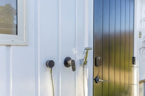 Photo of property in 301 Te Moana Road, Waikanae, 5036