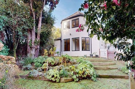 Photo of property in 221c Karori Road, Karori, Wellington, 6012