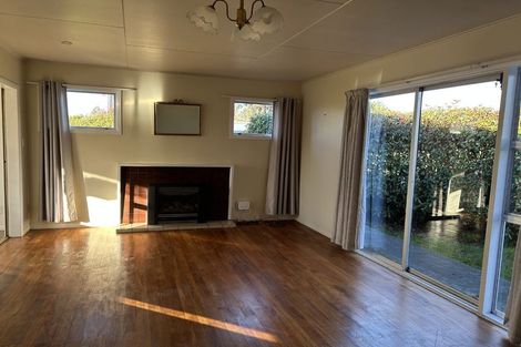 Photo of property in 31 Oxford Street, Martinborough, 5711