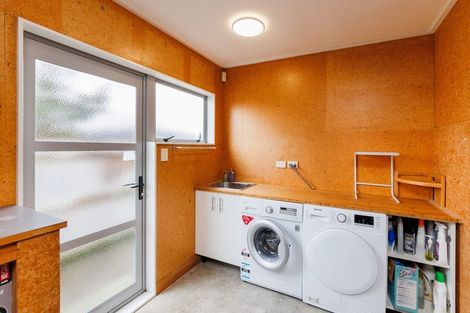 Photo of property in 7 Galea Grove, Kelvin Grove, Palmerston North, 4414