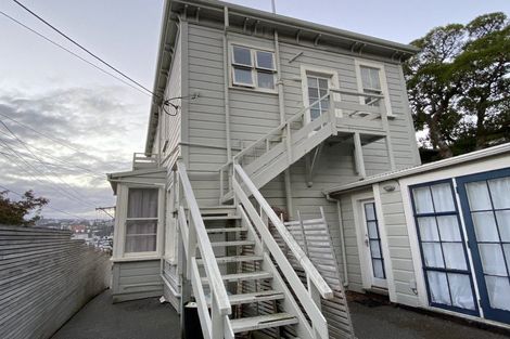 Photo of property in 14 Prince Street, Mount Victoria, Wellington, 6011