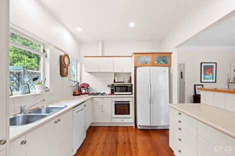 Photo of property in 19 Hinau Street, Woburn, Lower Hutt, 5010