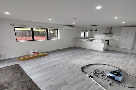 Photo of property in 1/339 Pakuranga Road, Pakuranga Heights, Auckland, 2010