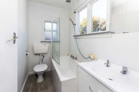 Photo of property in 8 Bass Street, Woolston, Christchurch, 8062