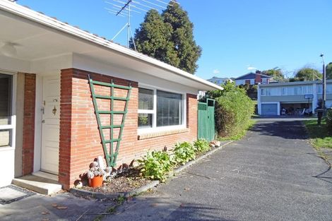 Photo of property in 6 Keldale Place, Forrest Hill, Auckland, 0620