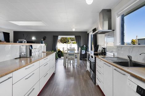 Photo of property in 23 Clifton Drive, Waitara, 4320