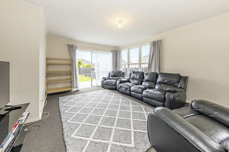 Photo of property in 11 Healy Road, Manurewa, Auckland, 2102