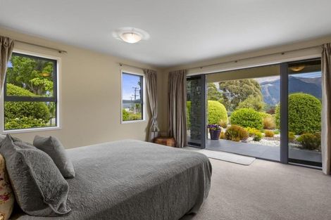 Photo of property in 660 Peninsula Road, Kelvin Heights, Queenstown, 9300