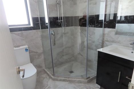 Photo of property in 10 Rothery Road, Hillpark, Auckland, 2102