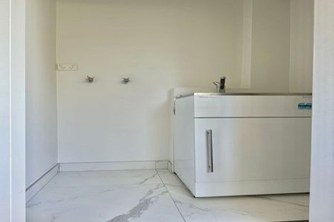 Photo of property in 13 Wicklow Road, Narrow Neck, Auckland, 0622