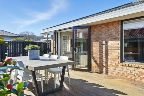 Photo of property in 2/256 Innes Road, St Albans, Christchurch, 8052