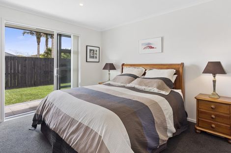 Photo of property in 31 Leet Crescent, Papamoa Beach, Papamoa, 3118