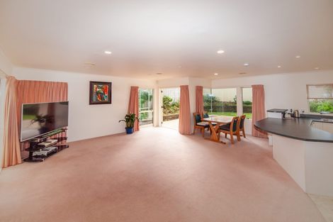 Photo of property in 3 Waverton Terrace, Churton Park, Wellington, 6037