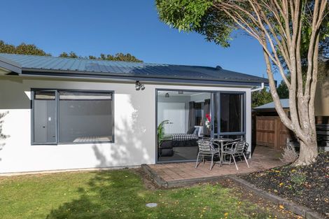 Photo of property in 6 Ryalls Way, Lake Hawea, Wanaka, 9382