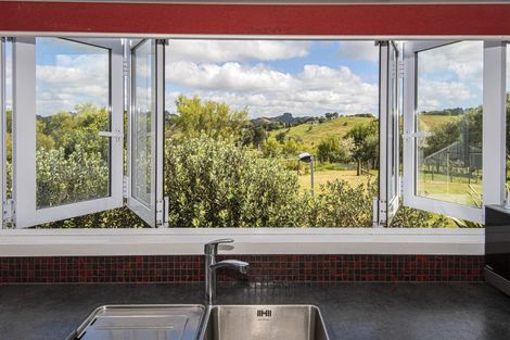 Photo of property in 46 Whakapirau Road, Maungaturoto, 0583