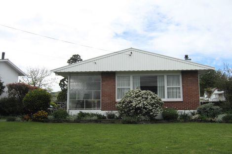 Photo of property in 24 Devon Street, Stoke, Nelson, 7011