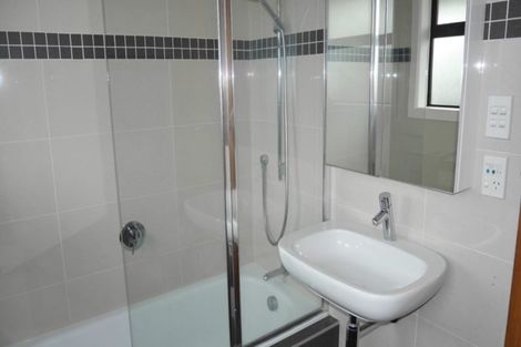 Photo of property in 32 Glenharrow Avenue, Avonhead, Christchurch, 8042