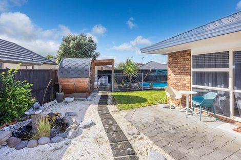 Photo of property in 12 Flora Way, Rototuna, Hamilton, 3210