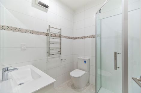 Photo of property in 175 Godfrey Drive, Orewa, 0931