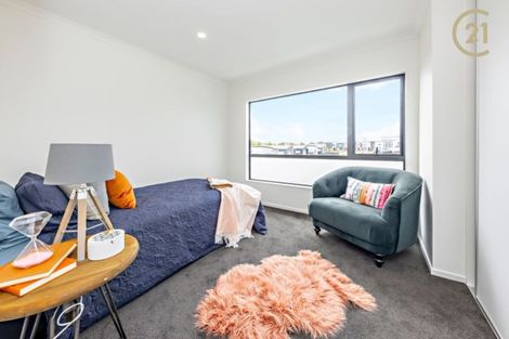 Photo of property in 3 Beardmore Lane, Papakura, 2110