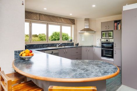 Photo of property in 57 Parnell Heights Drive, Kelvin Grove, Palmerston North, 4414