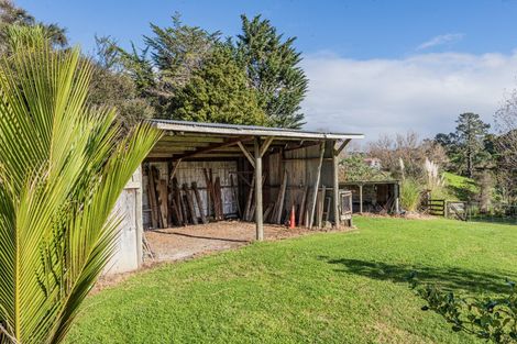 Photo of property in 4 Paparoa Station Road, Paparoa, 0571