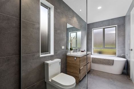 Photo of property in 42 Huarahi Pai Road, Huapai, Kumeu, 0810