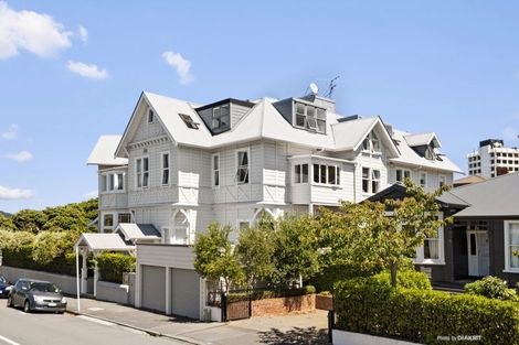 Photo of property in The Villas, 33u9 Hobson Street, Thorndon, Wellington, 6011