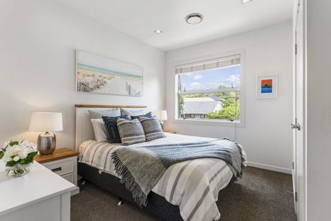Photo of property in 2/51 Beach Road, Mellons Bay, Auckland, 2014