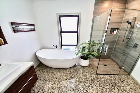 Photo of property in 16 Kaniera Terrace, Cambridge, 3434