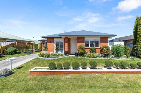 Photo of property in 5 Shrule Place, Huntington, Hamilton, 3210