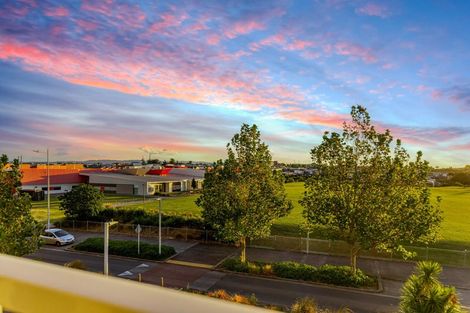 Photo of property in 34 Squadron Drive, Hobsonville, Auckland, 0616