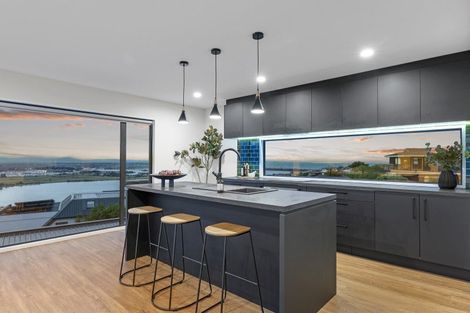 Photo of property in 17 Brigid Place, Mount Pleasant, Christchurch, 8081