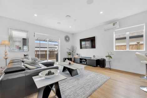 Photo of property in 39 Farranfore Road, Opaheke, Papakura, 2113