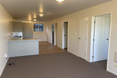 Photo of property in 1/242 Great North Road, Henderson, Auckland, 0612