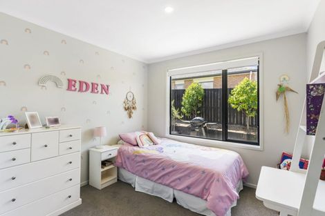 Photo of property in 50 Taikura Avenue, Red Beach, 0932