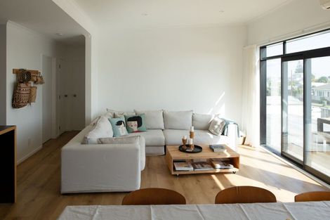 Photo of property in 44 Moana Street, Otaki Beach, Otaki, 5512