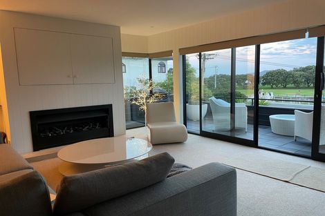 Photo of property in 1/1 Commodore Parry Road, Castor Bay, Auckland, 0620