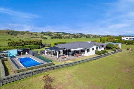 Photo of property in 51 Wilson Road, Urenui, 4375