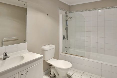 Photo of property in 98d Naylors Drive, Mangere, Auckland, 2022