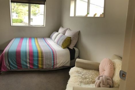 Photo of property in 16u3 Black Rock Road, Newlands, Wellington, 6037