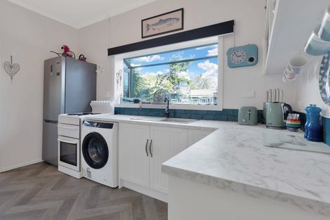 Photo of property in 33 Penfold Square, Leithfield, 7481