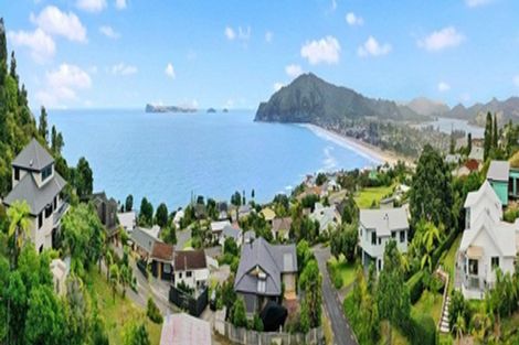Photo of property in 9 Tirinui Crescent, Tairua, 3508