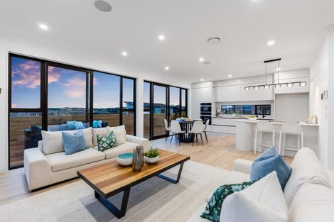 Photo of property in 17 Pakirikiri Street, Long Bay, 0630