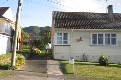 Photo of property in 30 Wilkie Crescent, Naenae, Lower Hutt, 5011